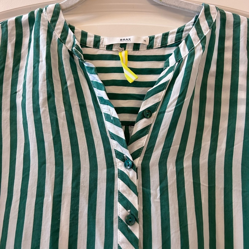 BRAX Feel Good Green and White Striped tunic blouse. US 4. Silky. EUC. Preppy. - Picture 3 of 12